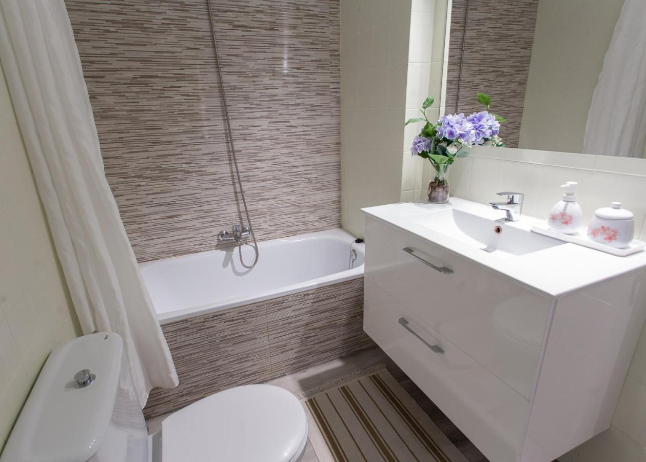 Apartamentos Stil Mar Anna - L'Escala Stil Mar Bagian luar foto