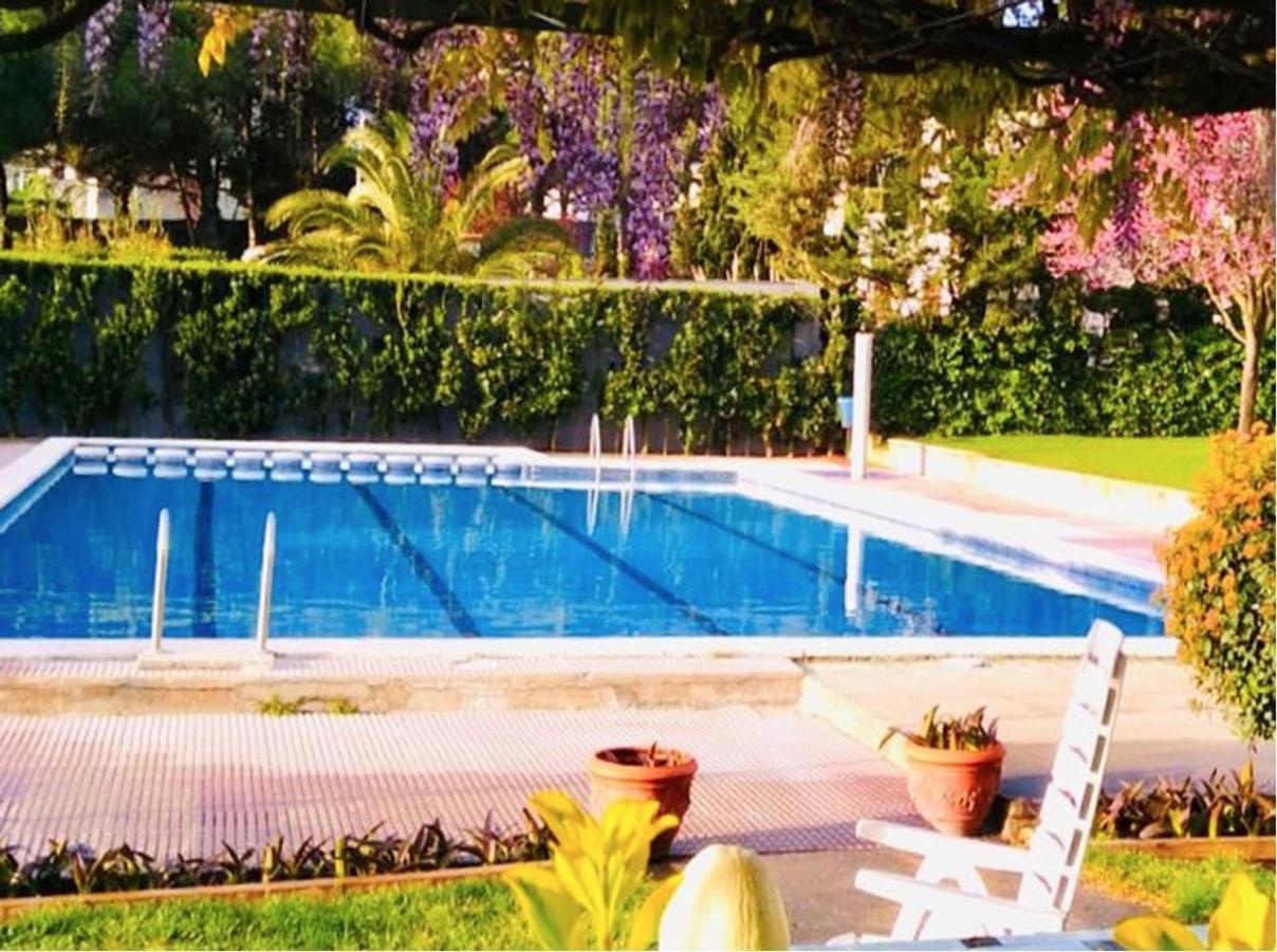 Apartamentos Stil Mar Anna - L'Escala Stil Mar Bagian luar foto