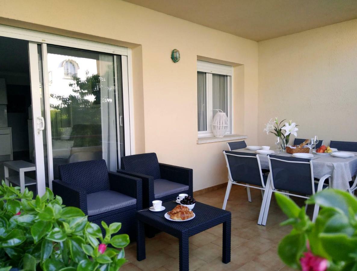 Apartamentos Stil Mar Anna - L'Escala Stil Mar Bagian luar foto