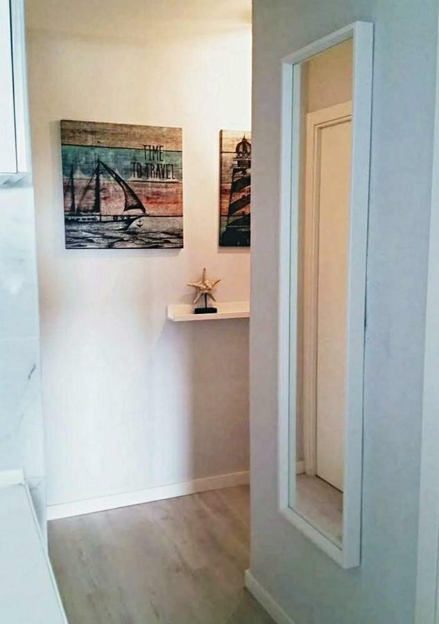 Apartamentos Stil Mar Anna - L'Escala Stil Mar Bagian luar foto