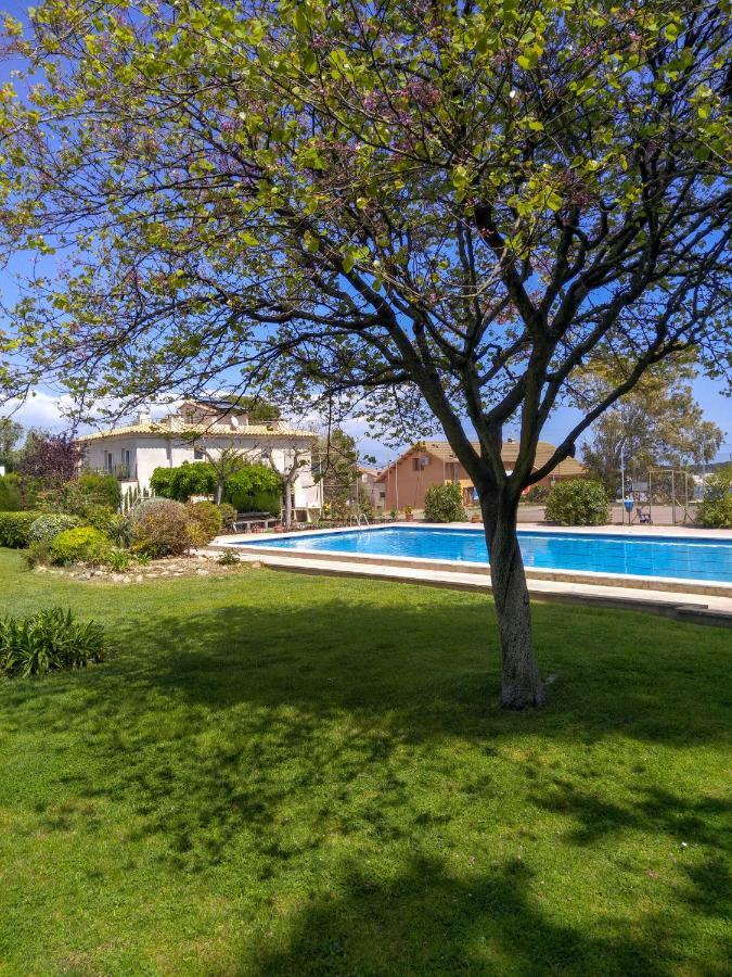 Apartamentos Stil Mar Anna - L'Escala Stil Mar Bagian luar foto